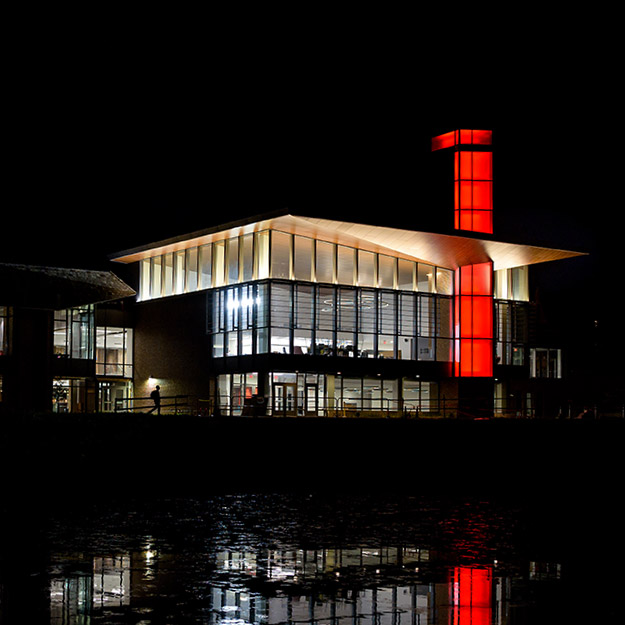 Exterior of Lakeside Residence Hall